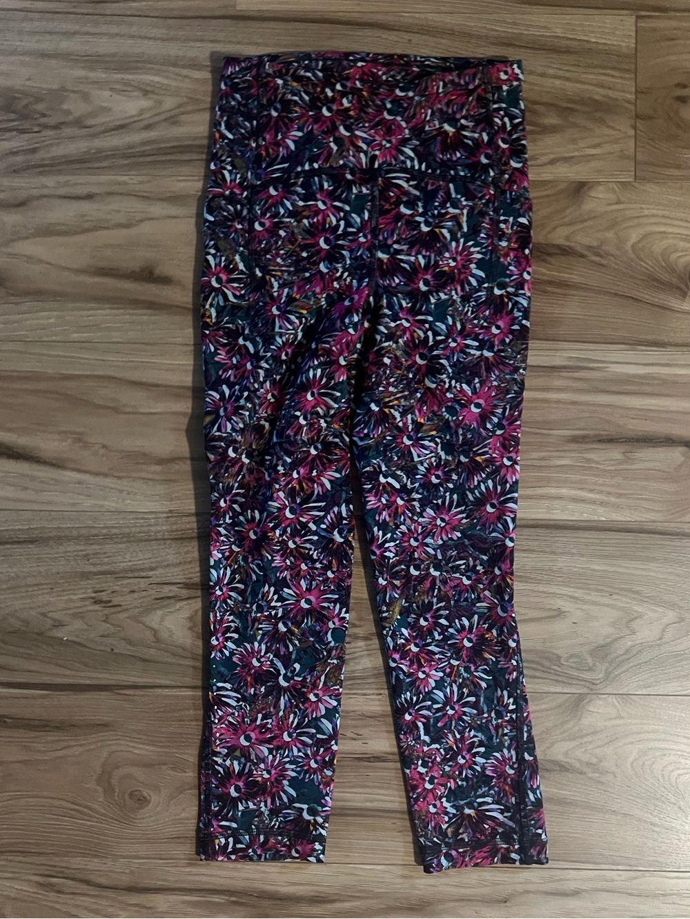 Lululemon Base Pace High Rise Legging in Electric Floral 2